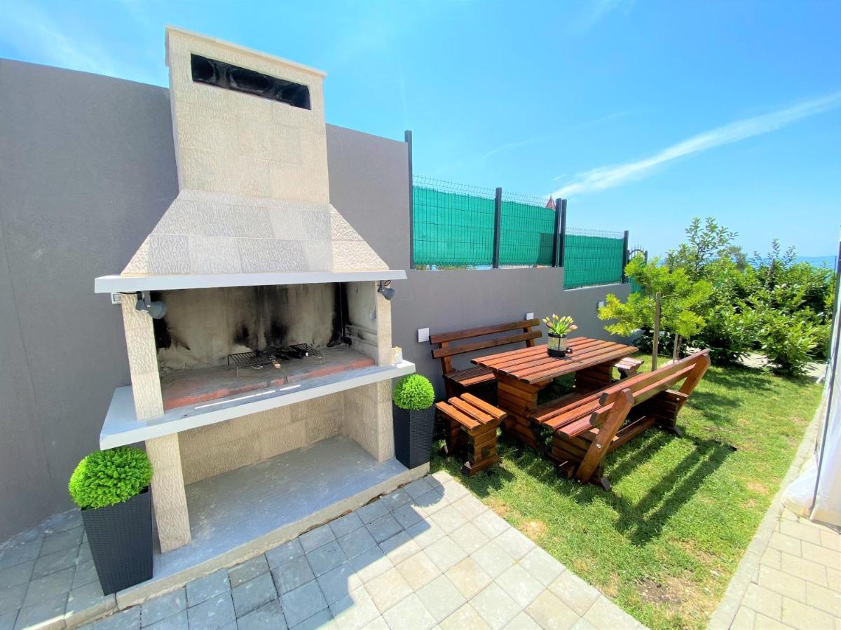 Lux Apartment Sea Shell With Jacuzzi Makarska Buitenkant foto