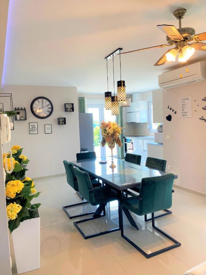 Lux Apartment Sea Shell With Jacuzzi Makarska Buitenkant foto