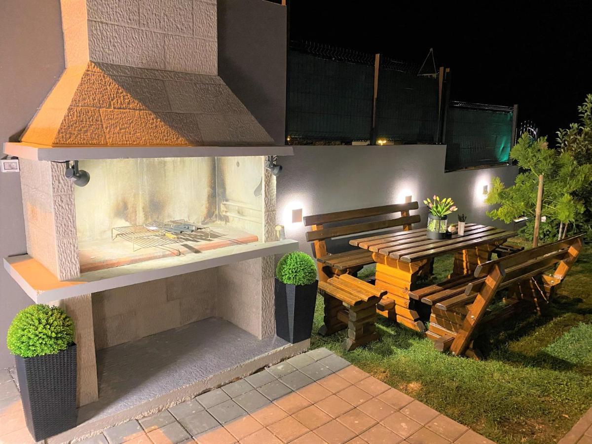 Lux Apartment Sea Shell With Jacuzzi Makarska Buitenkant foto