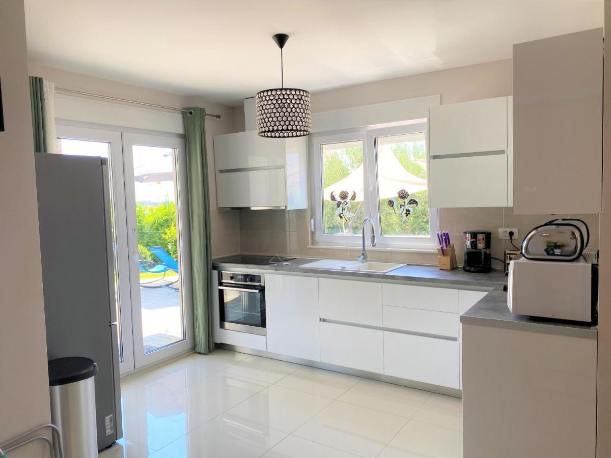 Lux Apartment Sea Shell With Jacuzzi Makarska Buitenkant foto