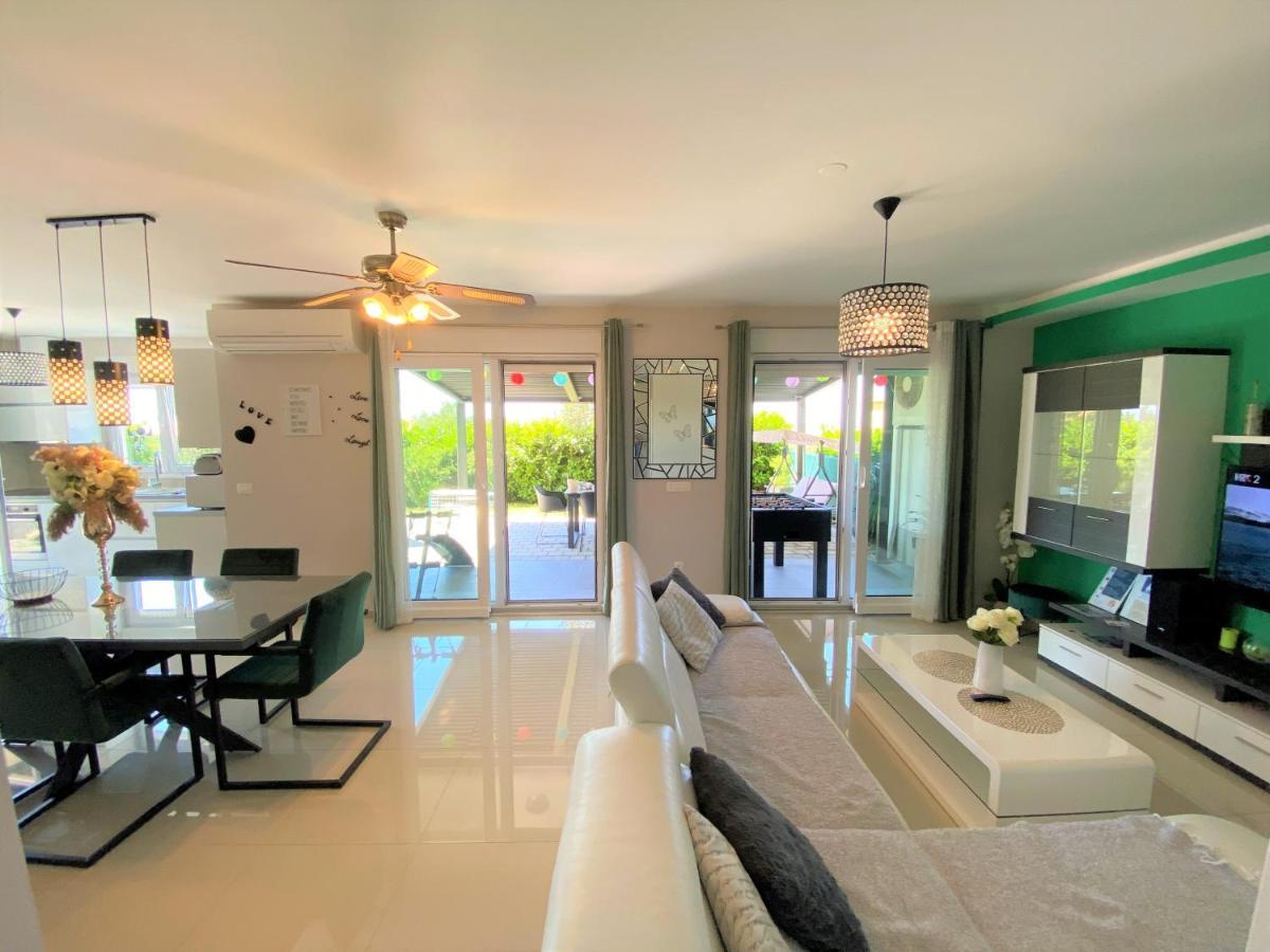 Lux Apartment Sea Shell With Jacuzzi Makarska Buitenkant foto