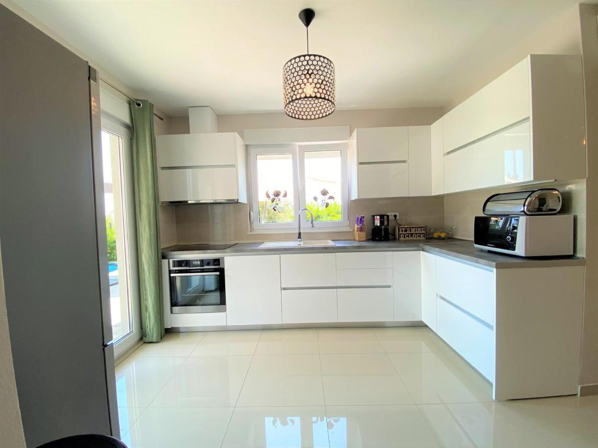 Lux Apartment Sea Shell With Jacuzzi Makarska Buitenkant foto