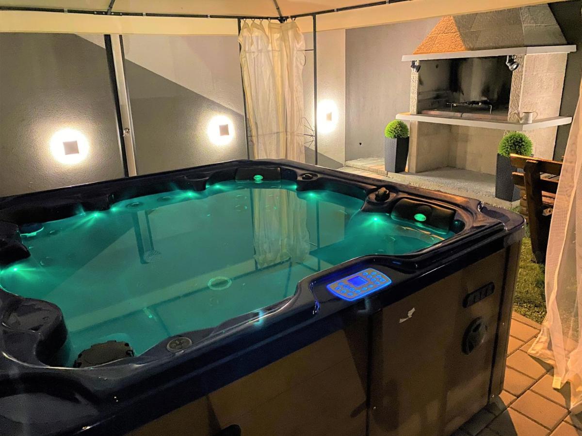 Lux Apartment Sea Shell With Jacuzzi Makarska Buitenkant foto