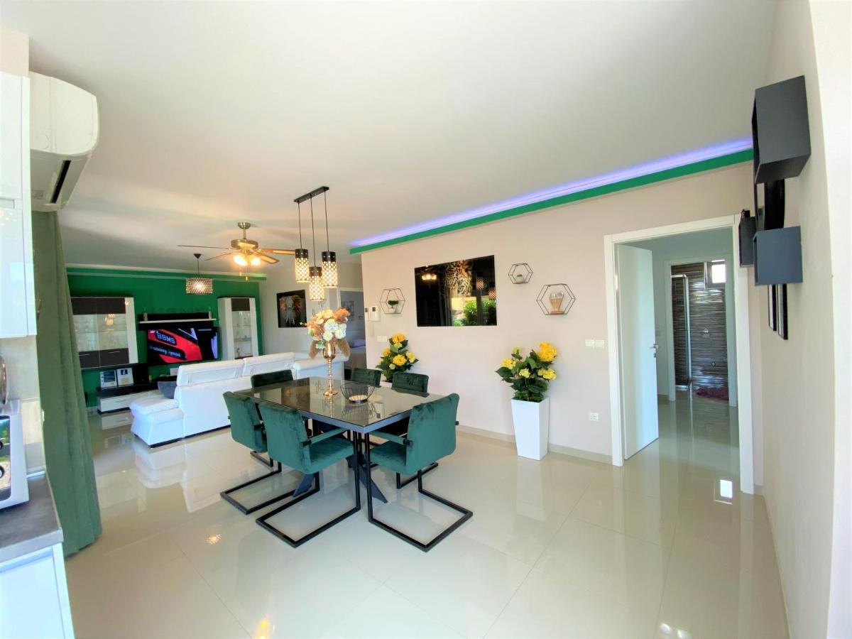 Lux Apartment Sea Shell With Jacuzzi Makarska Buitenkant foto