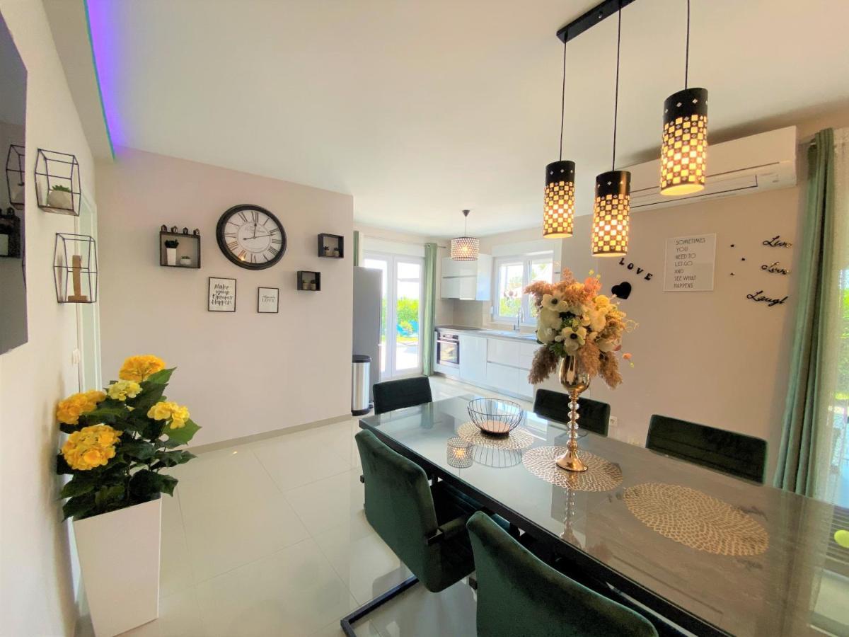 Lux Apartment Sea Shell With Jacuzzi Makarska Buitenkant foto