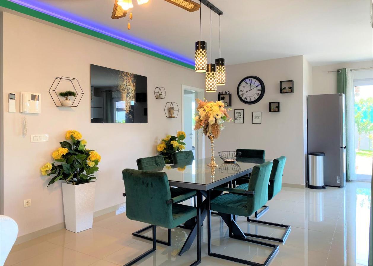 Lux Apartment Sea Shell With Jacuzzi Makarska Buitenkant foto