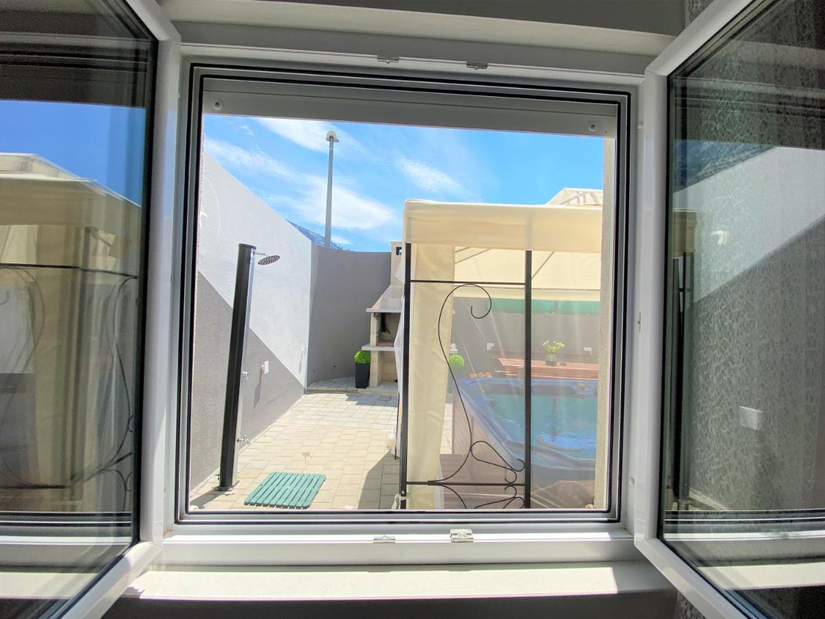 Lux Apartment Sea Shell With Jacuzzi Makarska Buitenkant foto