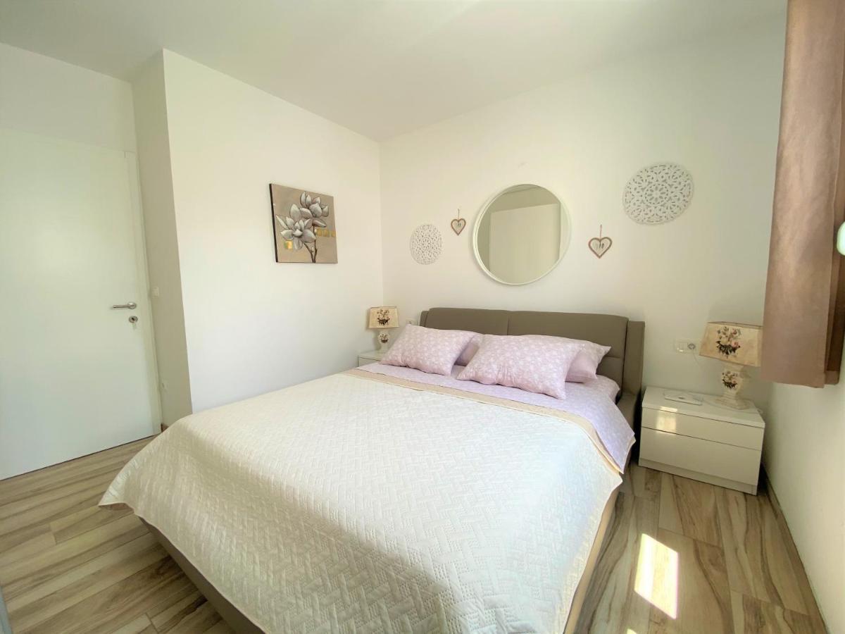 Lux Apartment Sea Shell With Jacuzzi Makarska Buitenkant foto